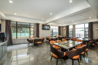 Sidou Hotel (Gongqingcheng Dazetai) - parking