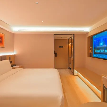 TRUE GO Hotel (Central Avenue Subway Station Baicheng Railway Station)