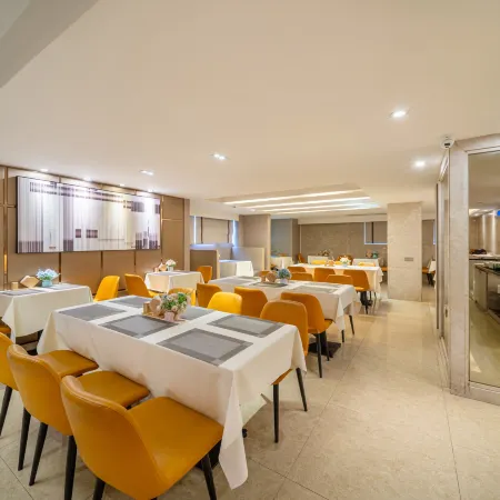 Poltton International Apartment (Foshan Zumiao Lingnan Tiandi Branch)