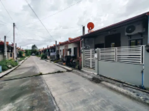 JZ Homestay - Cozy Home Near SM Savemore, Caraga State University & Bmc Hospital