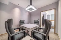 Lefe Bank Hotel Hotels in Yiwu