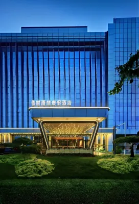 Champs forest Oasis Hotel