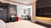 Qiangjin Hotel · Gujing Gong Hotels near East and West Cultivation Viewing Stands