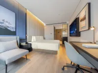 Beijing Fengtai Station Lize Tiandi Atour Hotel Hotels near Dajing Station