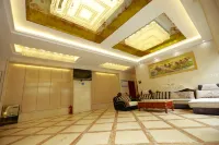 Elong ME Youju Hotel (Shennongjia Dajiuhu Pingqian Ancient Town)
