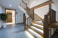 Yashan Hotel (Guling Street, Lushan Scenic Area)