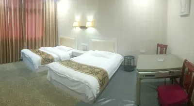 Jinhong Business Hotel (Huangchuan Railway Station) Hotels near Huangchuan Railway Station