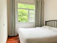Puyue Homestay (Lichuan Yiying Ancient Town Store)
