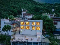 Danba Cangyungu Mountain House Hotel di Danba