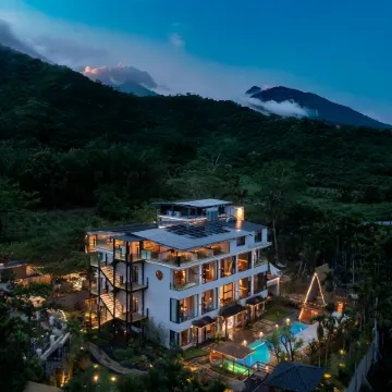 Muyin Pure Joy Mountain Retreat Отели рядом с достопримечательностью «Храм Наньшань»