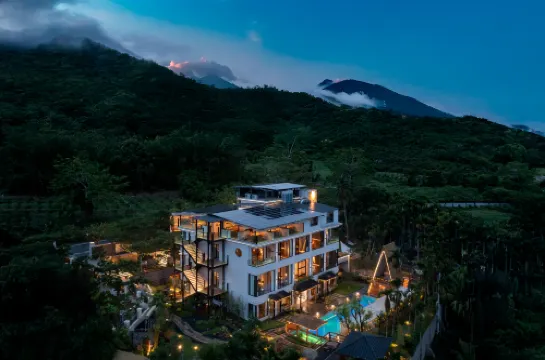 Nanshan Temple Muyin · Qinghuandu Rainforest View Hotel (Yazhou Bay Science and Technology City)