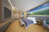 InterContinental Hotel on the Bund, Yellow River Hotel a Zoige