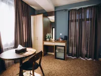 Royal Meridien Hotel Hotels near Yasamal