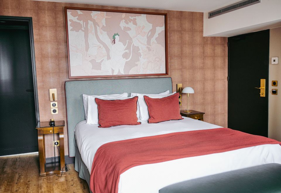 호텔 르 비뇽의 우아한 로비 공간