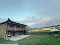 康定瑞楓民宿（新都橋店） 新都橋酒店