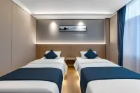Yiduoyuepin Hotel (Fengcheng Railway Station Jianyi Avenue) - Parkering