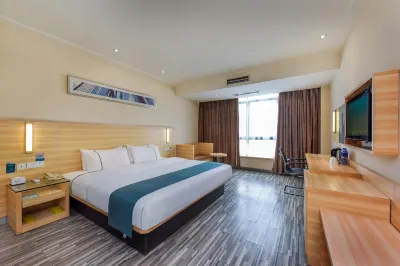 City Comfort Inn Hotel (Luohe Railway Station Xintiandi Pedestrian Street) Hotel di Luohe