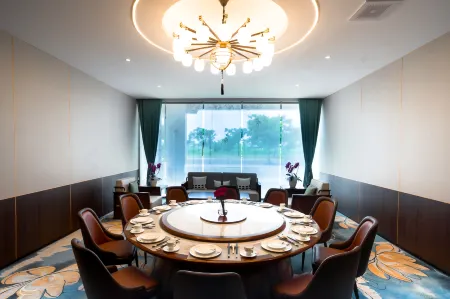 HUAFENG HOTEL JaKarta PIK