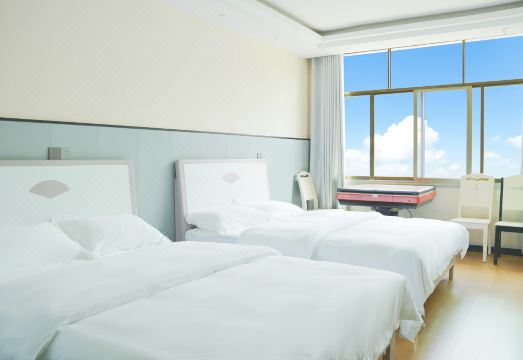 4. 칭전 톈청 호텔..