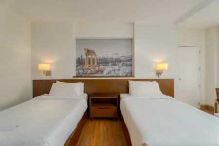 Hotel Carlito Tagaytay Отели рядом с достопримечательностью «Тагайтай»