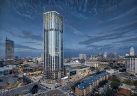 朗麗茲酒店（天津五大道小白樓地鐵站店） 鄰近天津市二十五中體育館的酒店