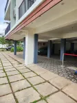 Falls Regency - parcheggio