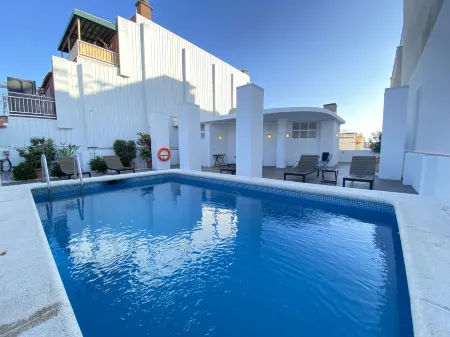 Onix Fira Отели рядом с достопримечательностью «Павильон Германии»