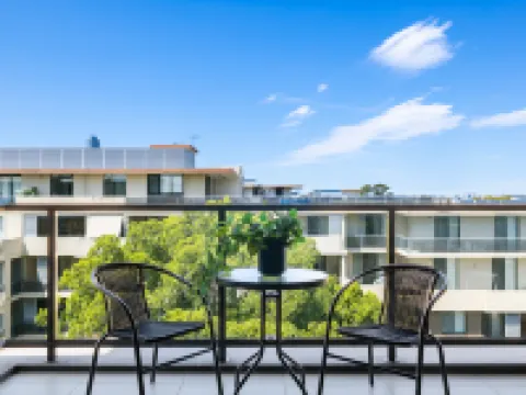 Ryde Serenity – Sleek Apartment by the River Hotels in Ryde