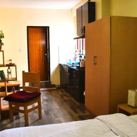 Tanani Newa Home Family Combo