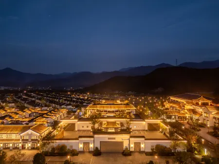 Ningbo Zizhangtai Hotel Отели рядом с достопримечательностью «Sanyintan (The Three Hidden Pools)»