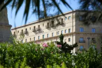 The Phoenicia Malta - The Leading Hotels of the World 세인트 폴의 난파선 교회 주변 호텔