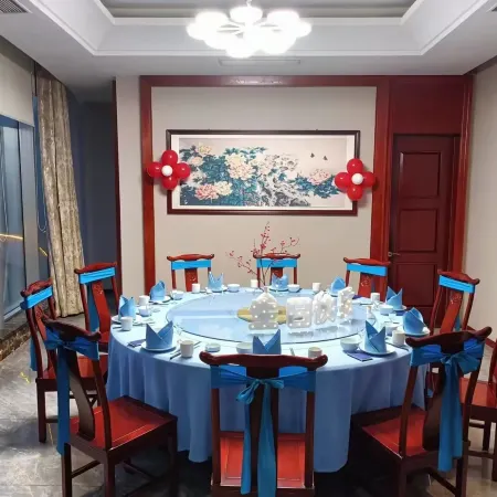 Yishui Longgang Hotel (Yishui River Bridge Scenic Spot)