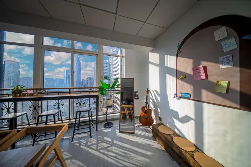 Zhuanshan International Youth Hostel (Jiaxiu Lou Qingyun Market)