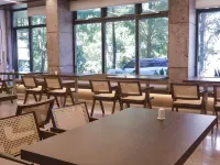JULY · Qiyue Hotel (Linhai Intime City & Linghu Scenic Area Branch) โรงแรมในหลินไห่