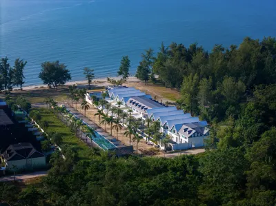 陌海•望海｜一線海景賞夕陽美景•LanM金灘那片海民宿（萬尾金灘店） 京族文化展示牆附近的飯店