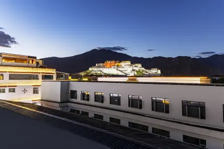 The Potala Palace Jicai International Hotel (Barkhor Street Branch)