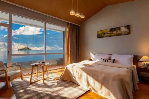 mosuo Villa | LuguLake mosuo· Lake View Resort (LuguLake Daluo Village Branch)