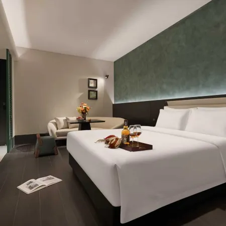 Ptana Hotel (Xinhualian Square Branch)