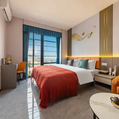 Lidu Happy Apartment (Yunshan Fengjing Plaza) Hotels near Vocational and Technological School of Guangdong Environment Protection