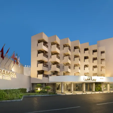 Pyramisa Hotel Luxor Отели в г. Луксор