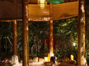 Yixing Bamboo Sea Suiyuan Valley Hotel