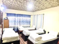 Holidays Nomad Hotel - Bintang 2