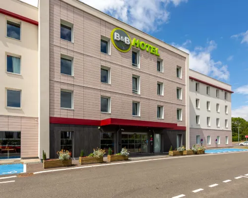 B&B โรงแรมชาร์ทร์ โอเชียน โรงแรมในชาทร์