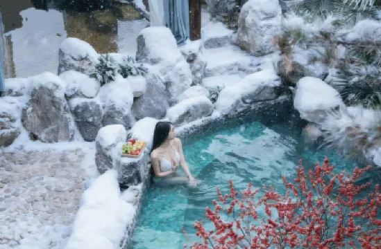 Yushu Yihuanshan Secret Land Suxi Tang Hot Spring Resort Hotel (Anji Shenxi Canyon Drifting Branch) Hotels near Zhebei Grand Canyon