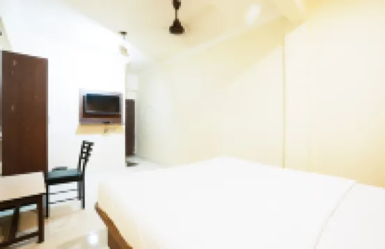 Hotel Della Comfort near Ambreshwar Shiv Mandir, Ambernath