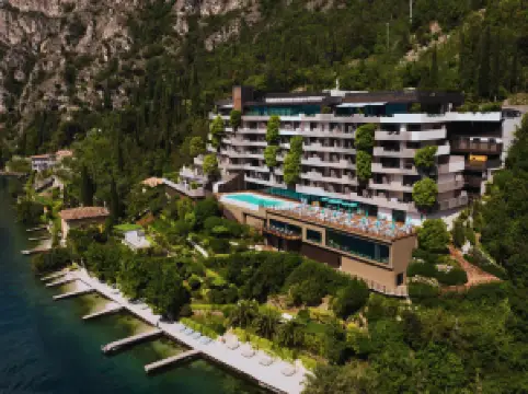 EALA – My Lakeside Drea