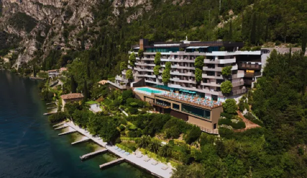 EALA – My Lakeside Dream