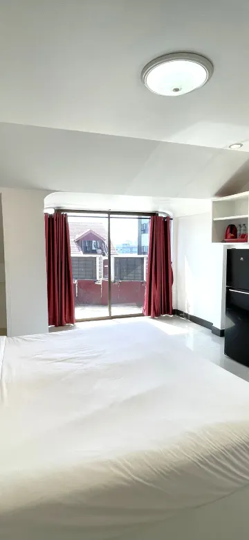 ดูเพล็กซ์ วิวสระว่ายน้ำ