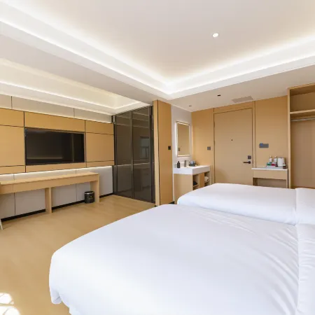 Yilong Ruiyun Hotel (Pingyao Ancient City North Gate)