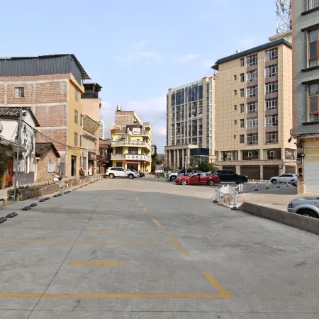 Wenshan Baiman Smart Hotel (Qihua Square Municipal People's Hospital)